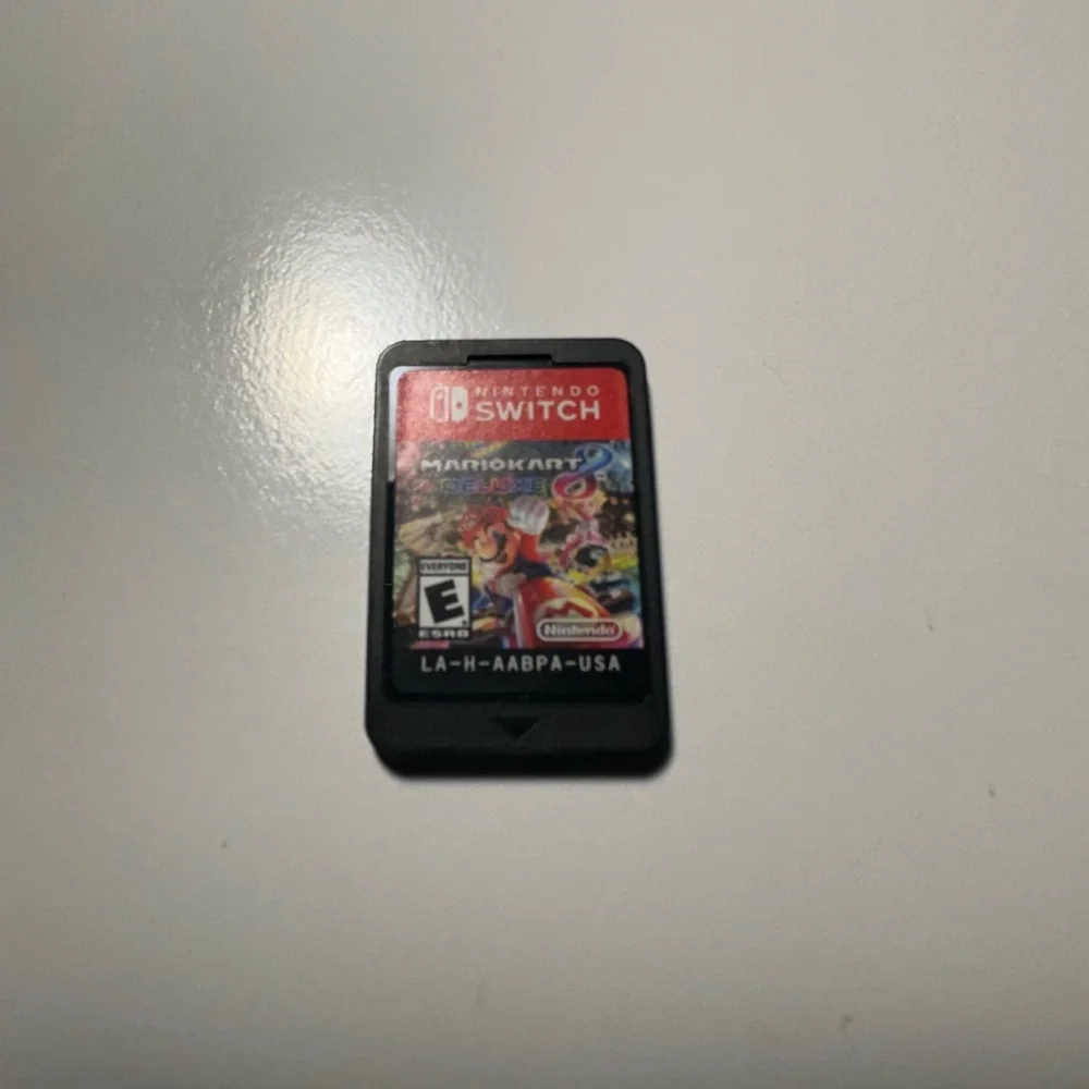 Nintendo Switch (v1) Bundle - Box items, Pro Controller, Mario Kart 8 Deluxe